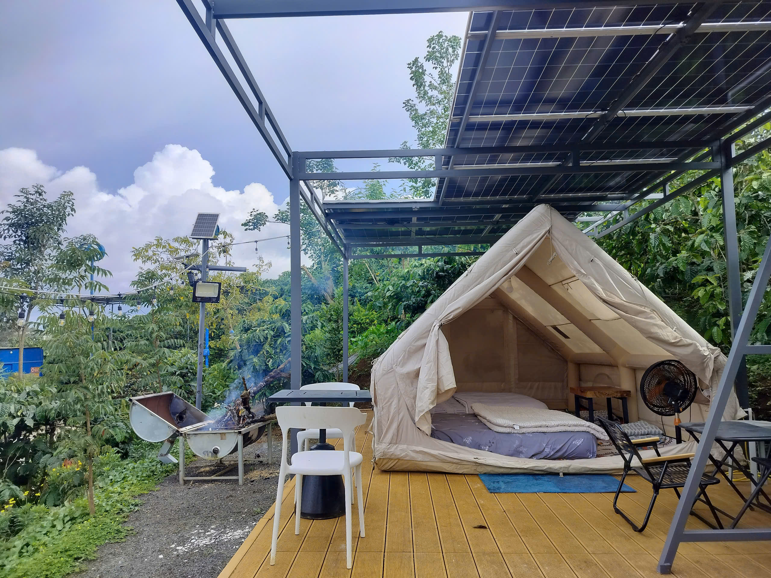 Lều Mây Trôi & Lều Đồi Gió